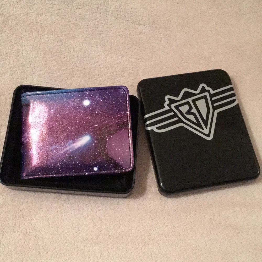 Cosmic Galaxy Wallet by Buckle Down NWT - Picture 2 of 8